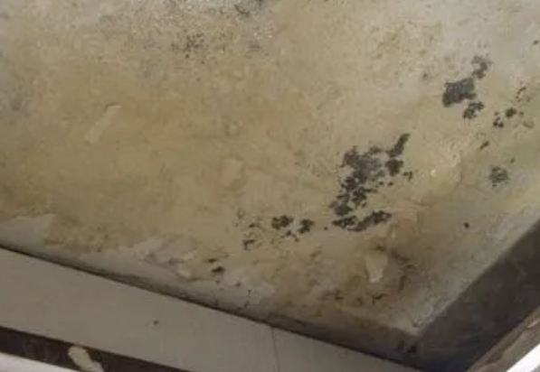 友谊阳台漏水维修公司分享下友谊卫生间渗水维修需要注意哪些问题。
